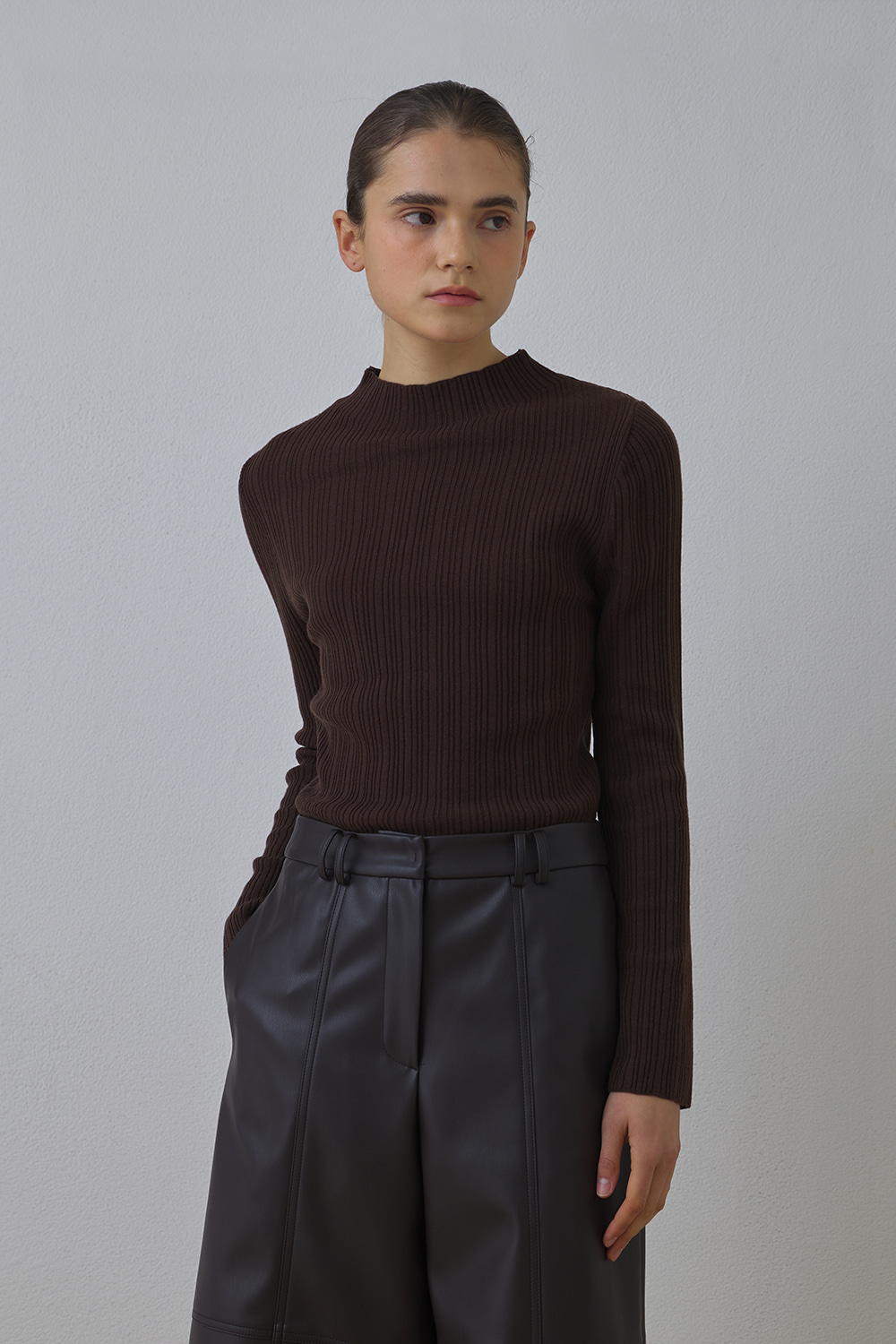 [CHOCO] Ribbed-knit pullover