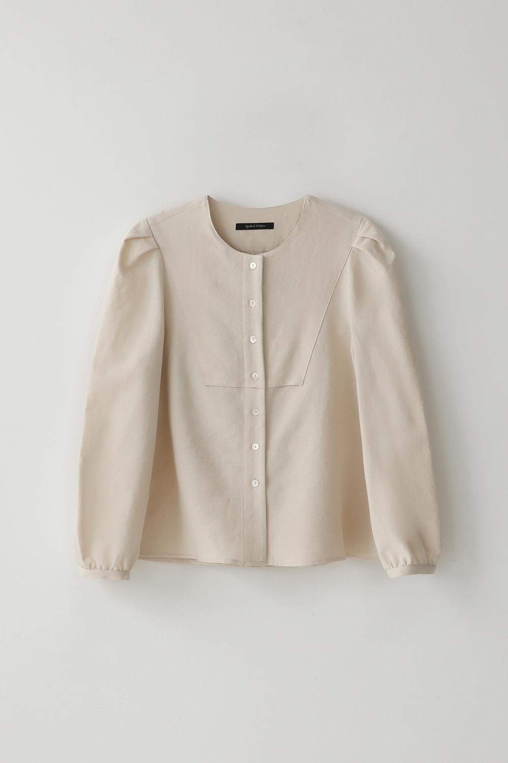 [Ivory] Collar Less Blouse