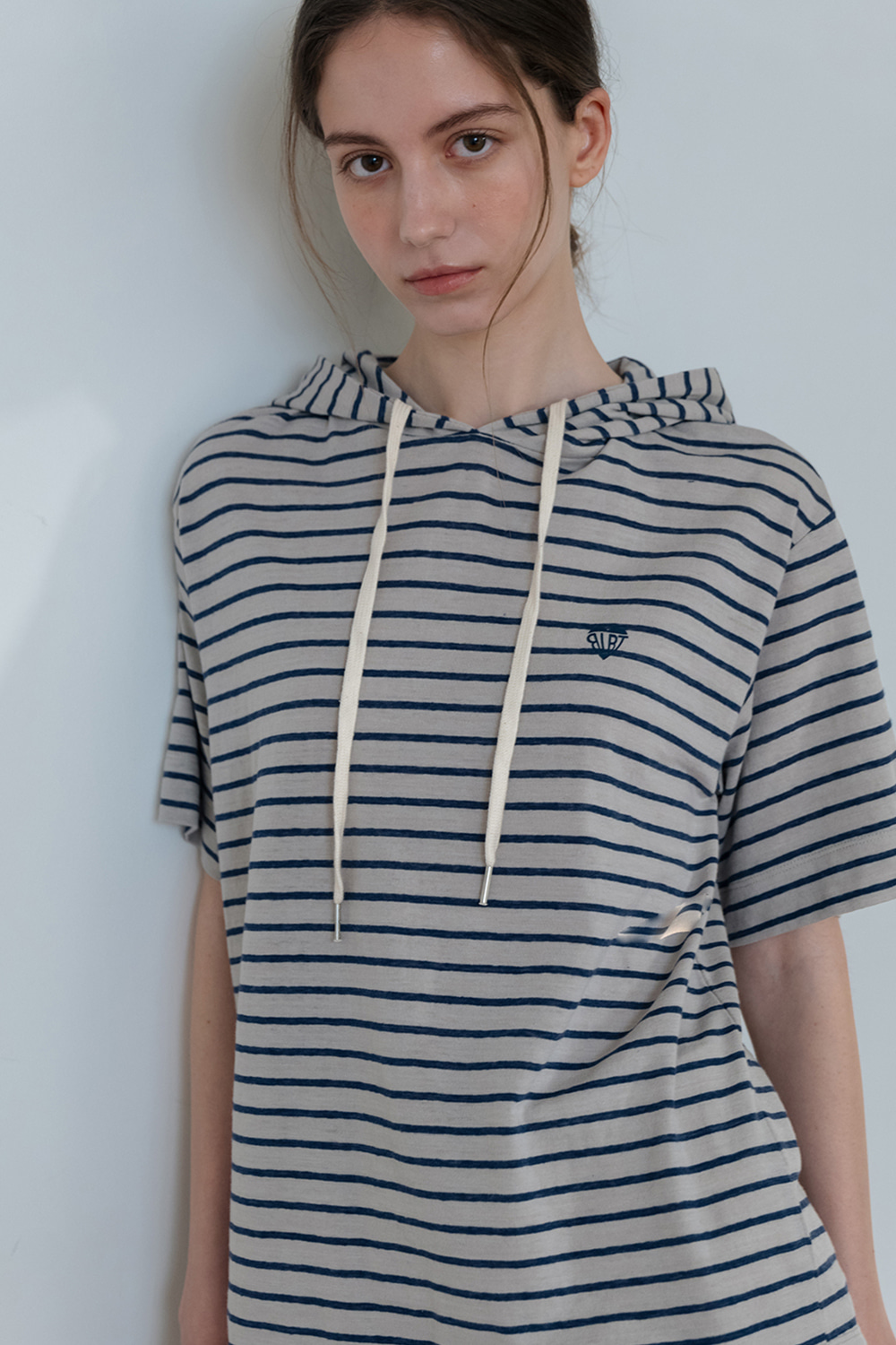 [Gray] Stripe Hooded Top